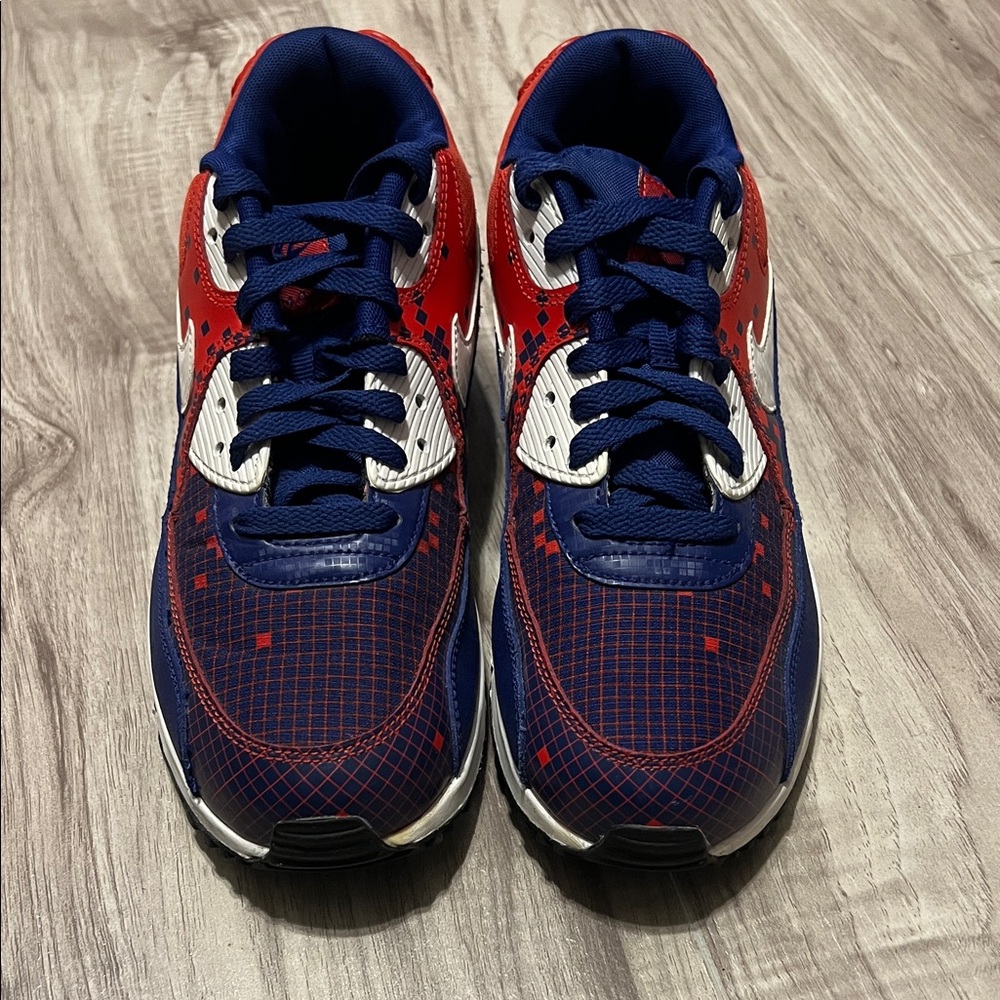 Nike Youth size 7 Navy, Red and White Air Max